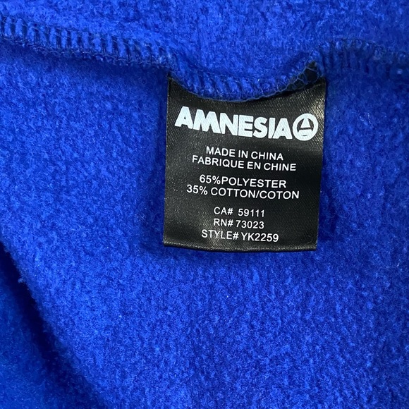 Amnesia women blue graphic long sleeve hooded pullover crop top. Size M. Used. - Picture 5 of 10